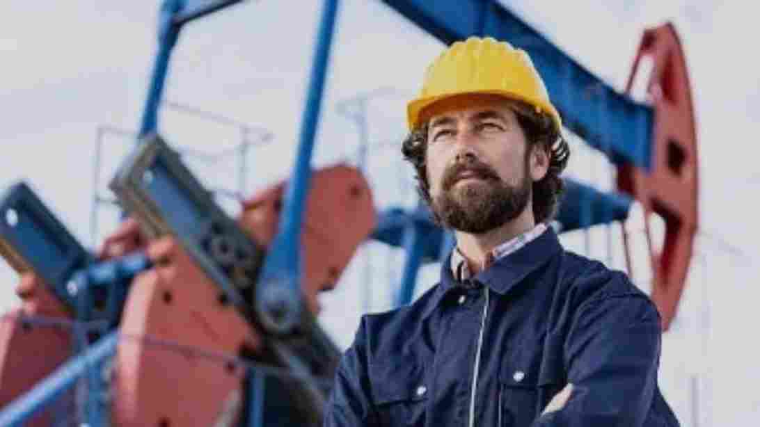 Renewable Energy Engineering: Powering the World Without Fossil Fuels
